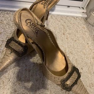 Brown and beige 3 1/2 heel